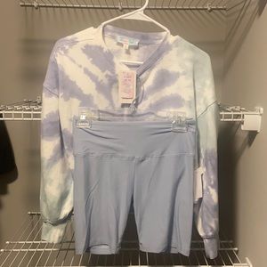 NWT*Hippie Rose 2 Piece Set with Crewneck & Bikers